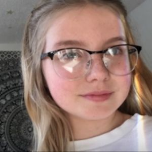 Meet your Posher, Olivia